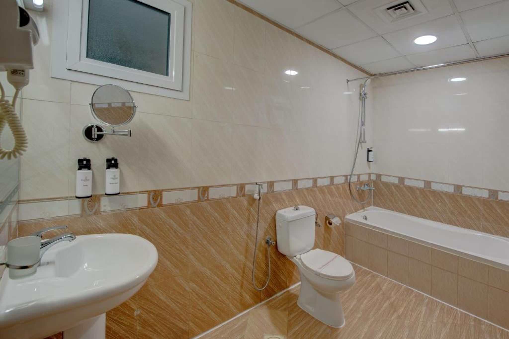 Executive Twin Studio